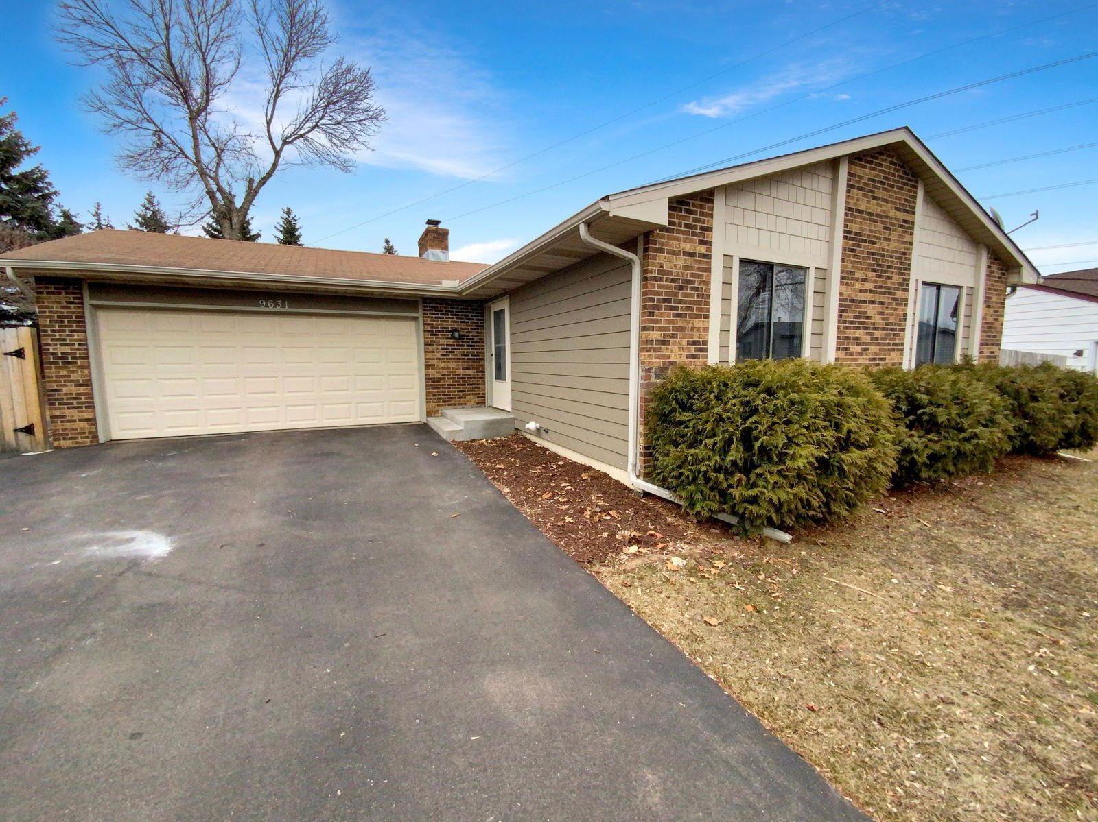 Hennepin Country Property 04 - 3clolue