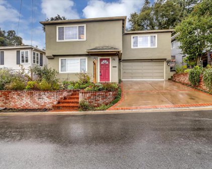 25 Pine AVE, San Carlos