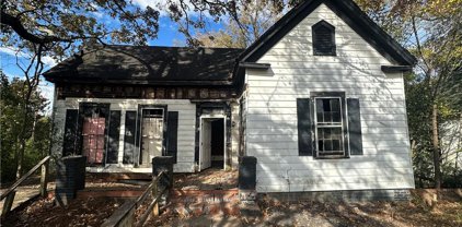 610 Woolfolk Street, Macon