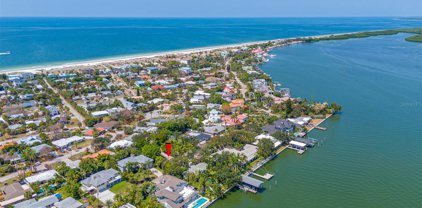 956 Bay Esplanade, Clearwater