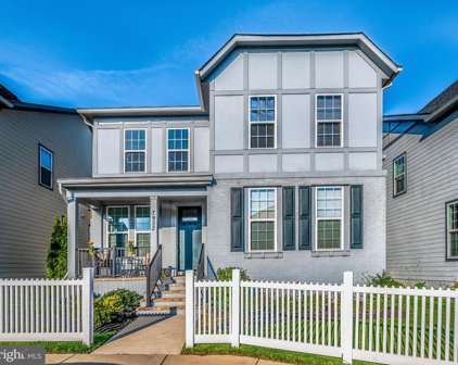 7922 Ashland Dr, Alexandria