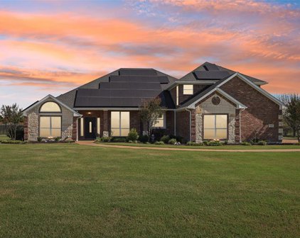 1243 W Secretariat  Drive, Terrell