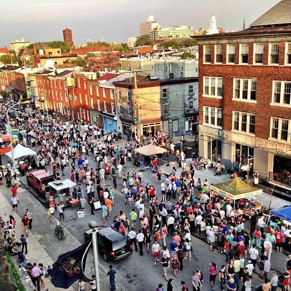 FAIRMONT STREET SCENE
