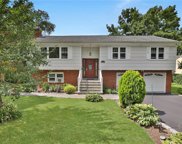 541 Marietta Avenue, Thornwood image