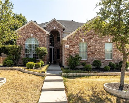 5208 Winterberry  Court, Fort Worth
