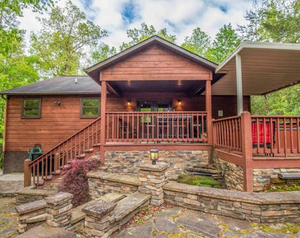 3220 Holly Lane, Sevierville