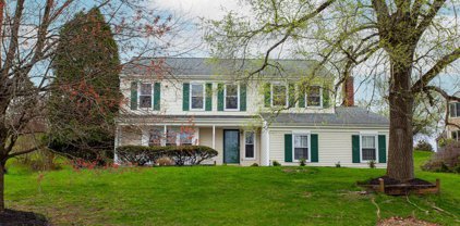 295 Cotswold Ln, West Chester