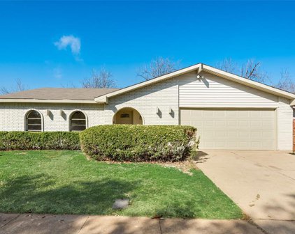 7520 Four Winds  Drive, Fort Worth