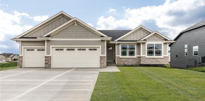 14206 North Valley Drive, Urbandale