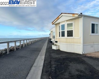 404 4th Ave, Pacifica