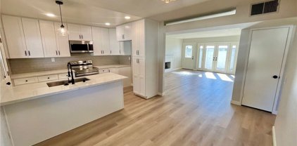 675 S Indian Hill Boulevard Unit B, Claremont