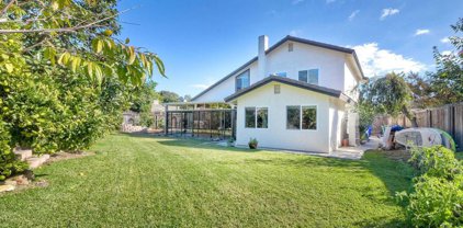2406 La Tinada Court, Carlsbad