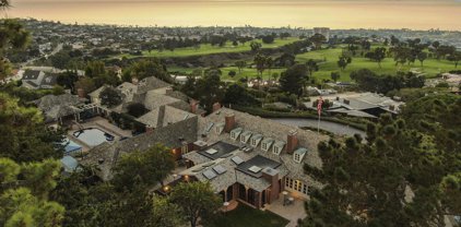 7007 Country Club Dr, La Jolla