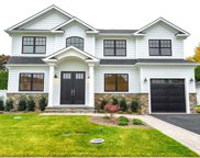 24A Greenvale Lane, Syosset image