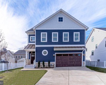 10228 Sager Ave, Fairfax