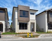 8061 Nw 42nd St, Doral image