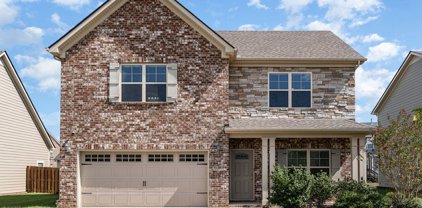 1129 Cotillion Dr, Murfreesboro
