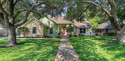 9008 Westwood Shores  Drive, Fort Worth