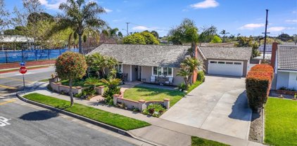 17692 Flintstone Lane, Huntington Beach