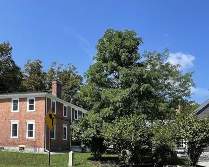 676 Western Avenue, Henniker