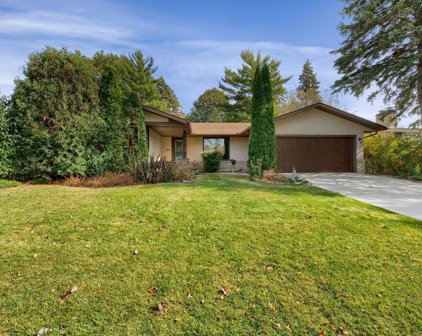 2929 Crestview Drive, Saint Anthony