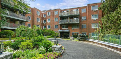 372 Central Park Avenue Unit #1V, Scarsdale