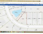 Park Avenue, Lake Villa image