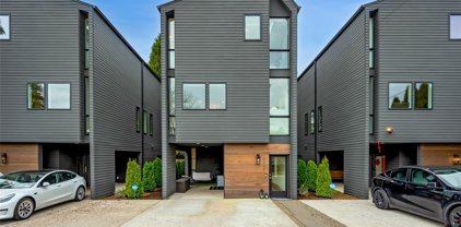 8549 13th Avenue NW, Seattle