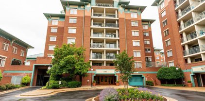 545 E Braddock Rd Unit #404, Alexandria