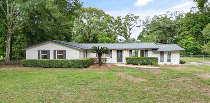 201 Greenridge Dr, Pensacola