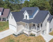 7711 Cottage Cove Way, Louisville image