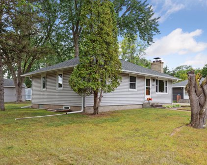 1698 Hillview Road, Shoreview