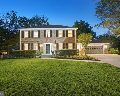 2125 Marlboro Dr, Alexandria