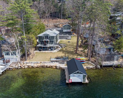 822 Weirs Boulevard, Laconia