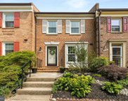 6836 Indian Run Ct, Annandale image