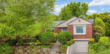 8337 24th Avenue NW, Seattle