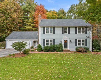 141 Colonial Dr, Hanover