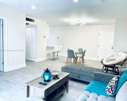 9022 Ne 8th Ave Unit #1R, Miami Shores