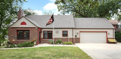 4049 Shoreline Drive, Robbinsdale