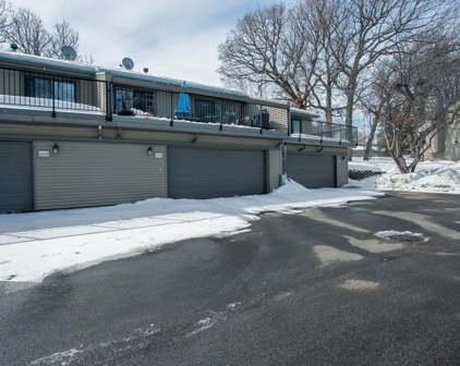 4403 Arden View Court, Arden Hills