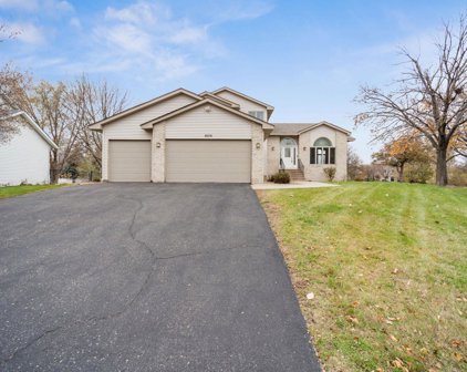 8770 Queens Gardens, Brooklyn Park