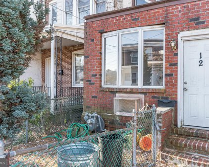 12 Rhodes, Collingdale