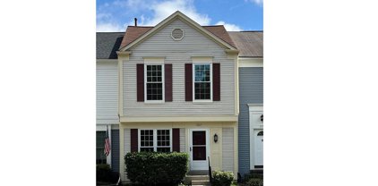 7257 Stover Dr, Alexandria