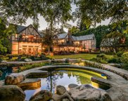 1005  Woodland Dr, Beverly Hills image
