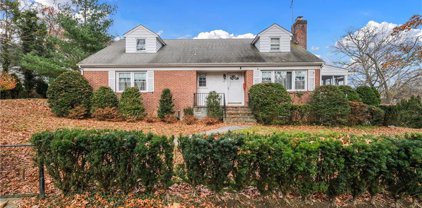66 Central Avenue, Rye