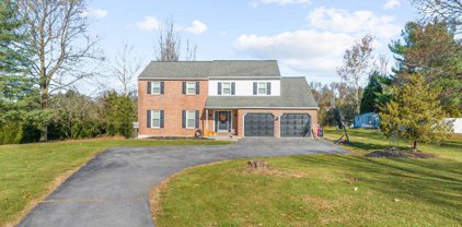 345 Texter Mountain Rd, Robesonia