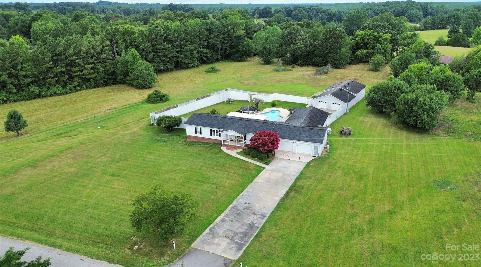 836 Farmbrook Road, Lancaster, 29720