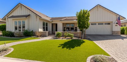 1955 E Blackhawk Drive, Gilbert