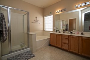 6285 S Salt Cedar Pl Master Bathroom