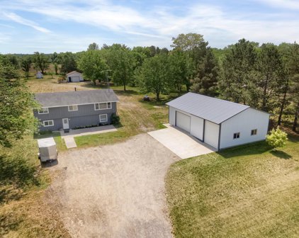 5493 County Road 44, South Haven